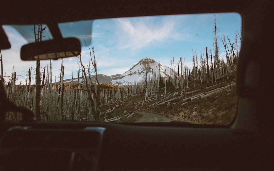 icy mountain scenry