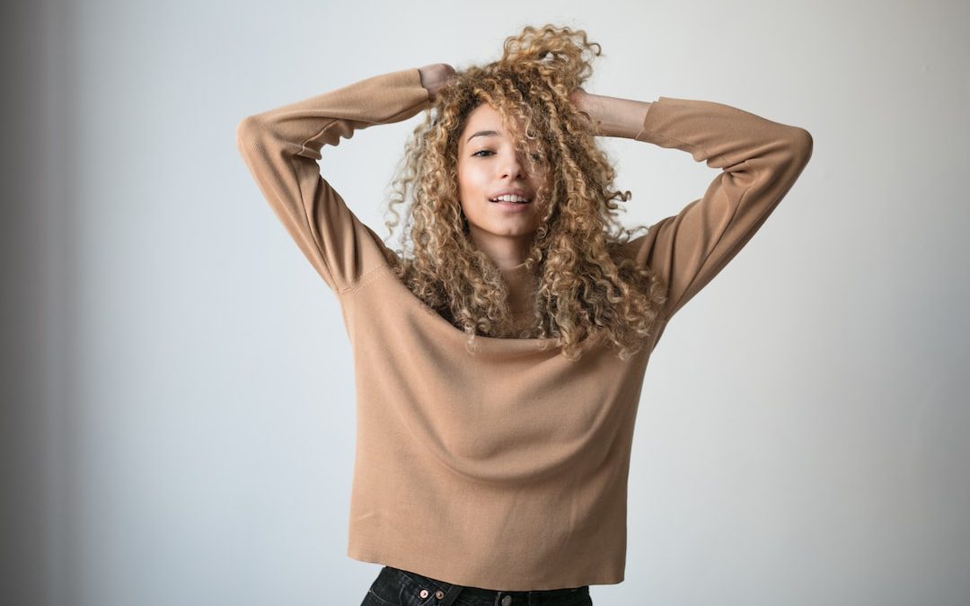 women's brown long-sleeved blouse