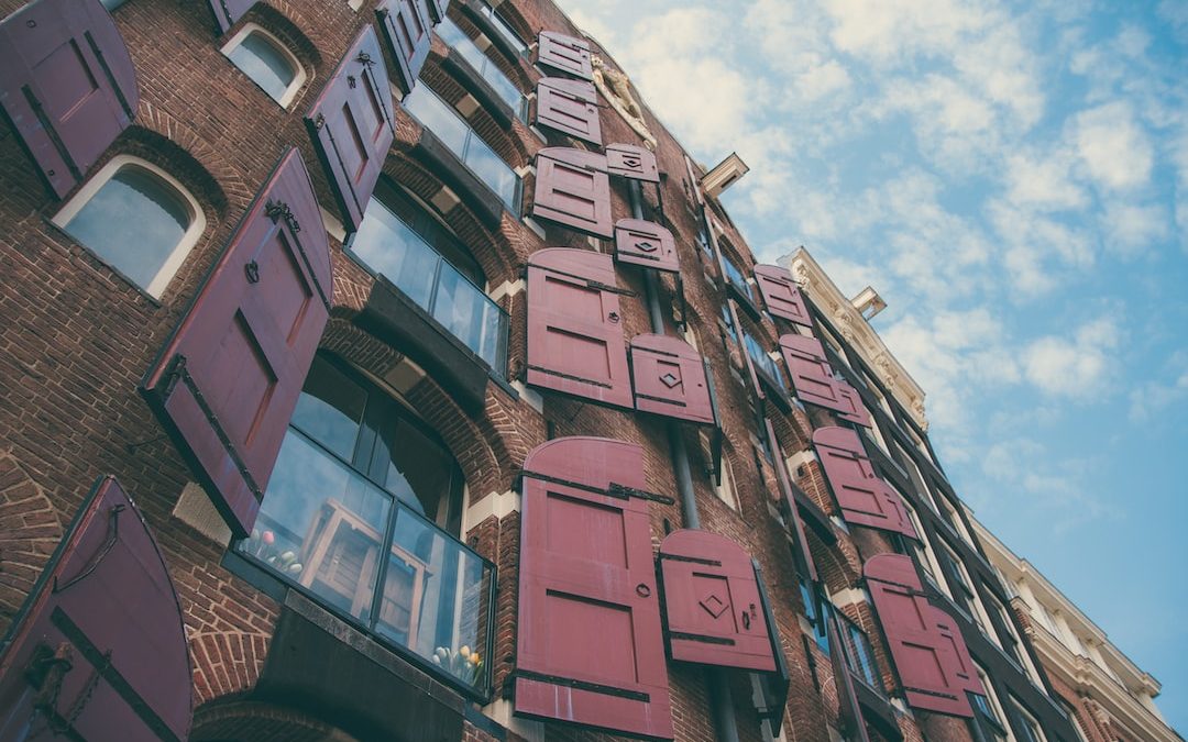 brown high rise brick building