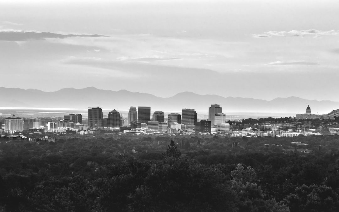 grayscale photo of city skyline