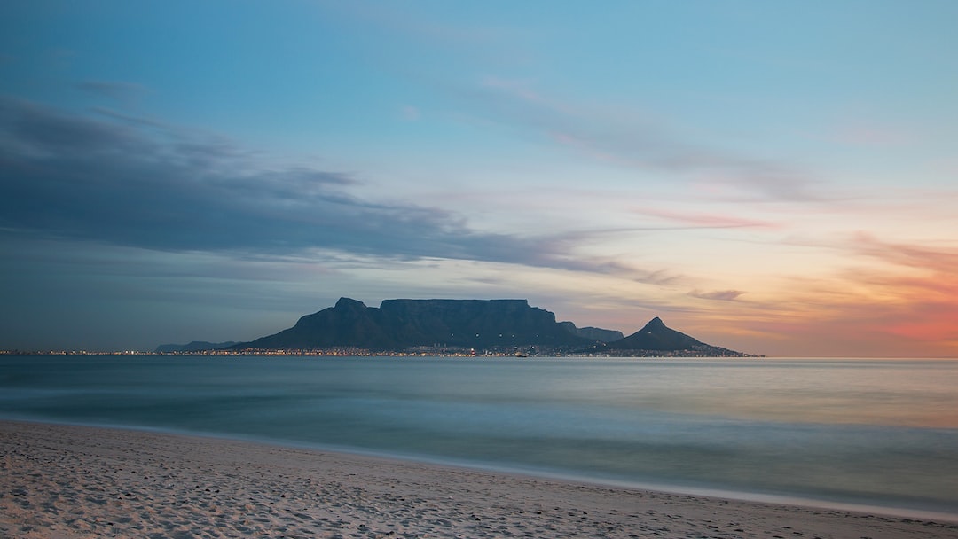 “Top Attractions in Cape Town: Explore the Grandeur of the City”