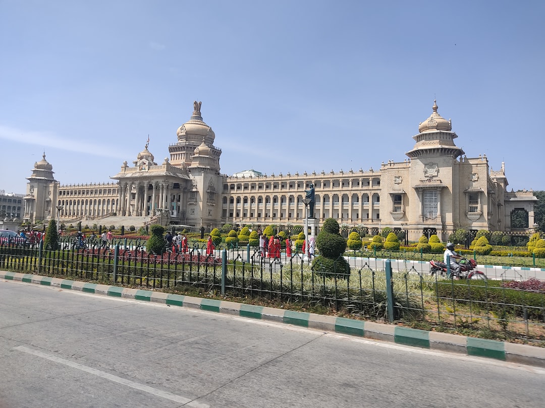 A Tour of the Top Monuments in Bangalore - Cheapest Vacations | Cool ...