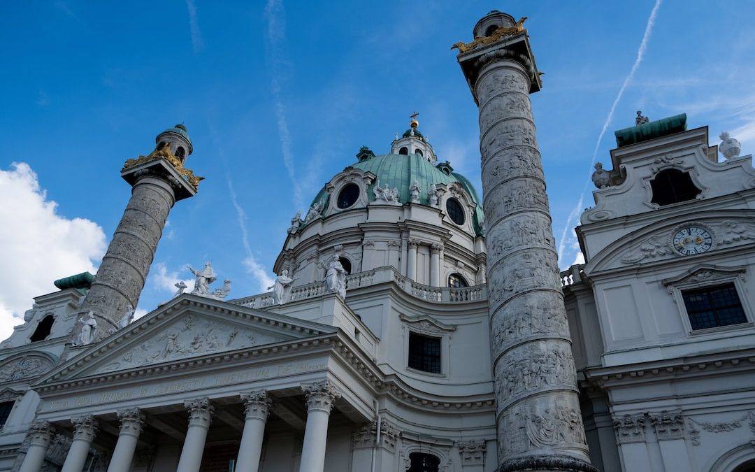 a building with columns and a dome