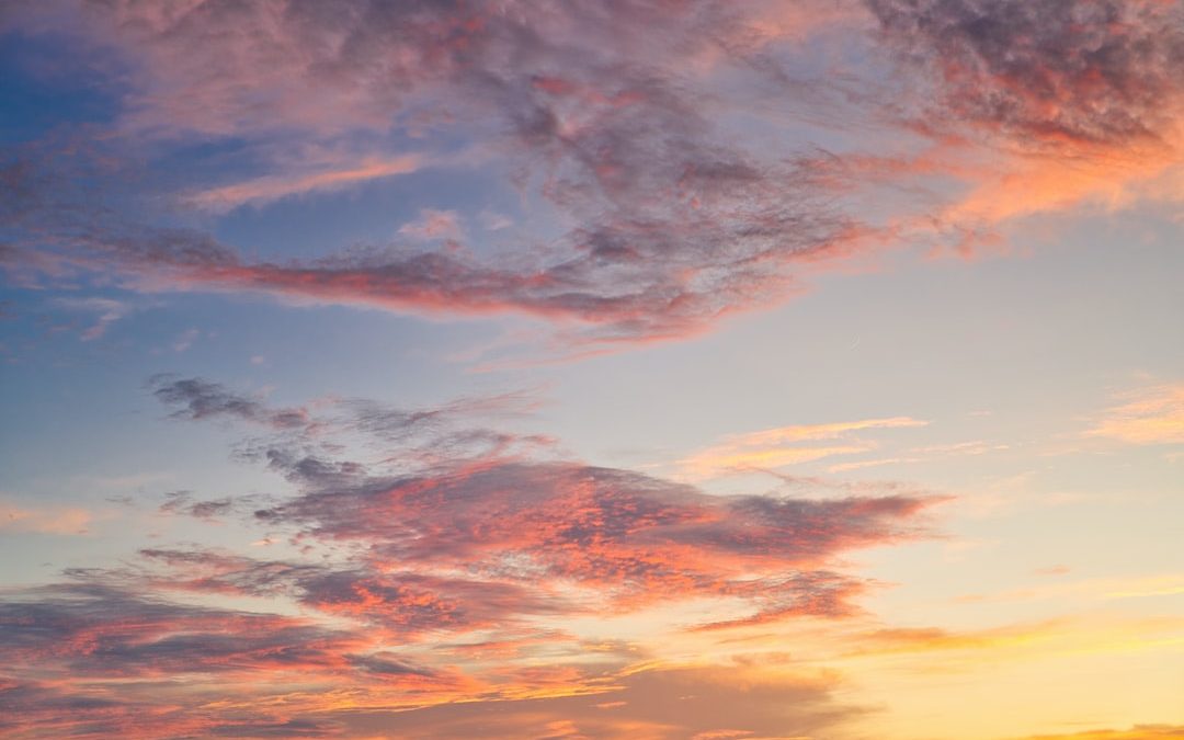 blue and white sky close-up photography